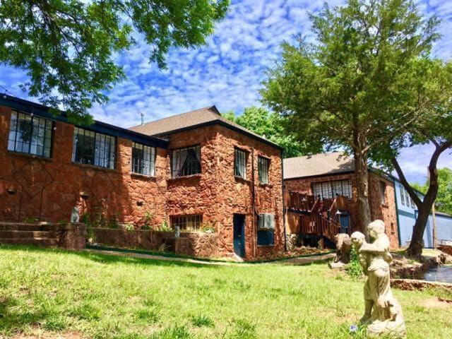 The Monastery At Forest Lake Oklahoma City Exteriör bild