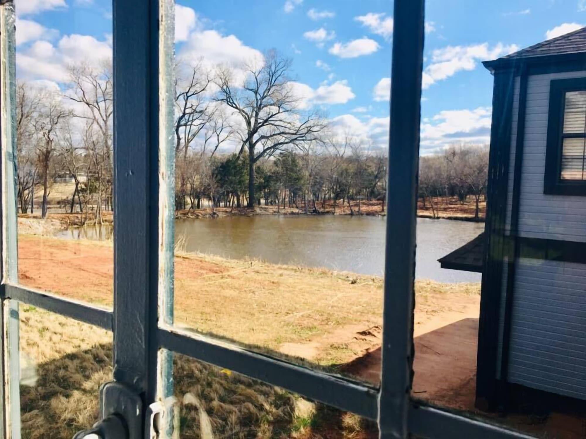 The Monastery At Forest Lake Oklahoma City Exteriör bild